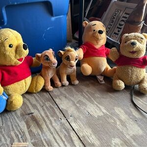 Vintage Winnie The Pooh and Lion King plushies 

Total 5 items. 
Good condition
